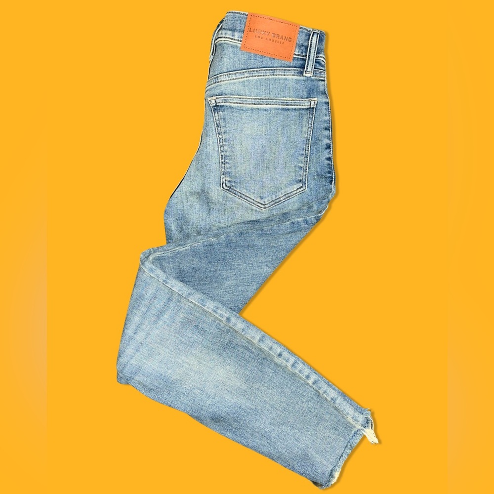 Lucky Brand size 4 skinny jeans new with tag